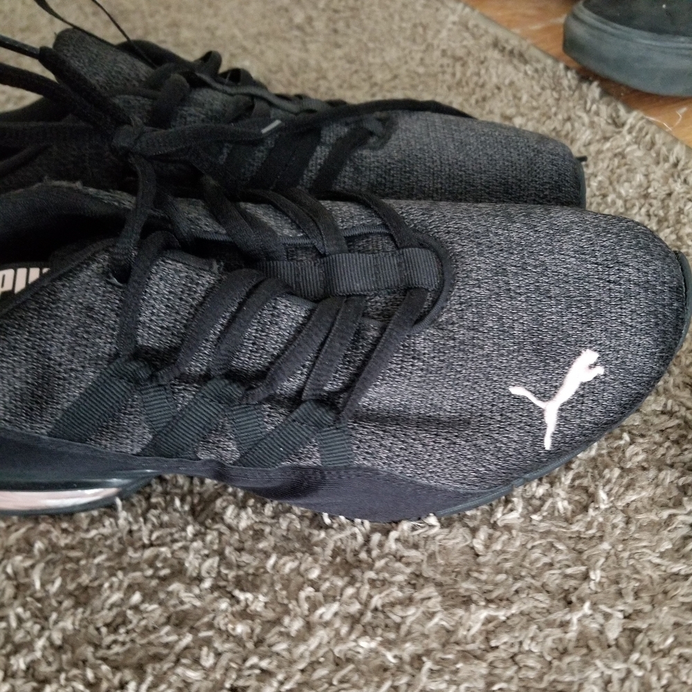 Puma Sneakers